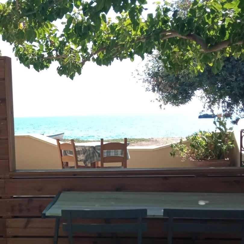 Galini Apartment'S-Suites Skaloti Pokoj fotografie